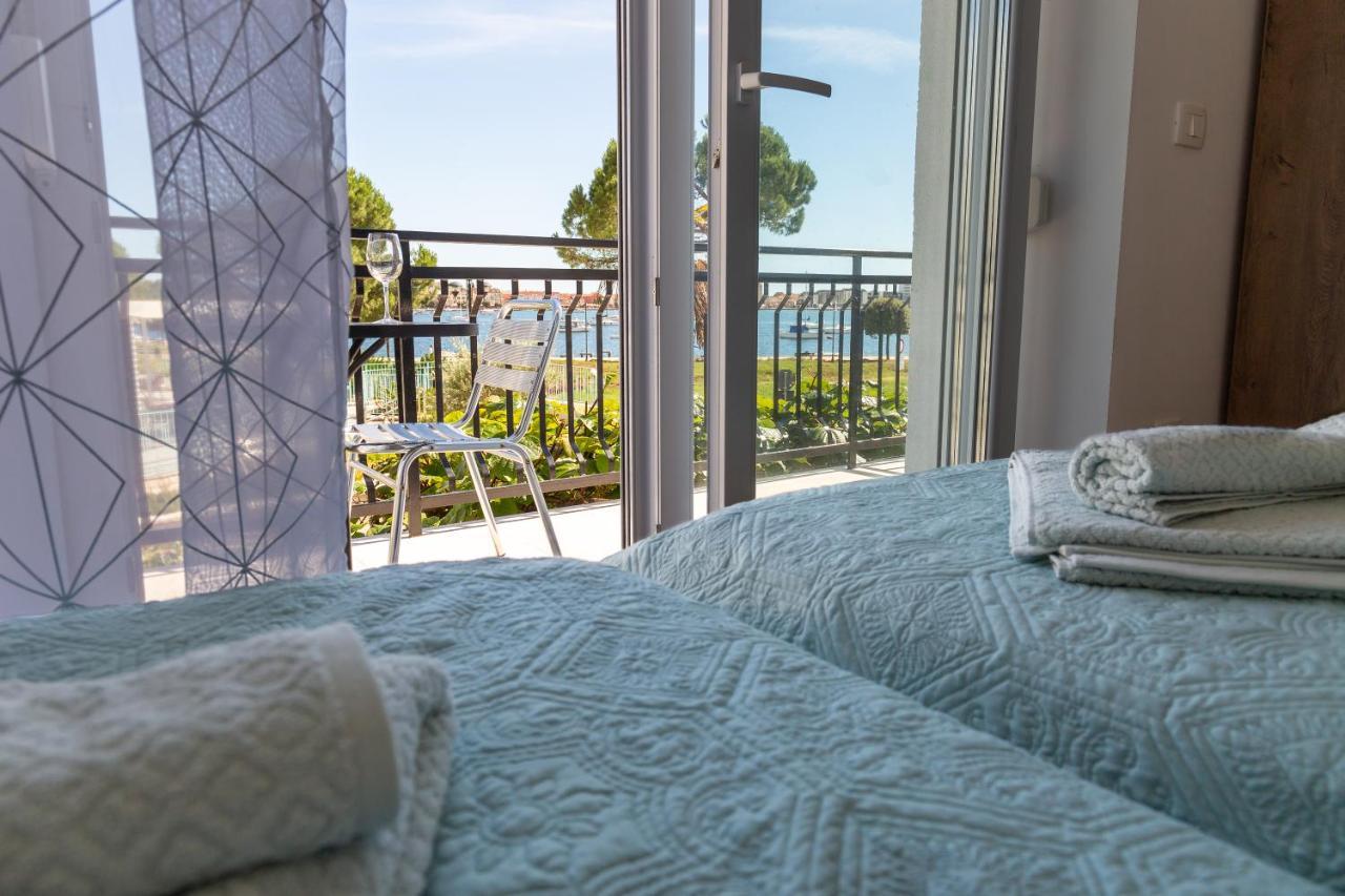 Villa Umag Seafront Eksteriør bilde